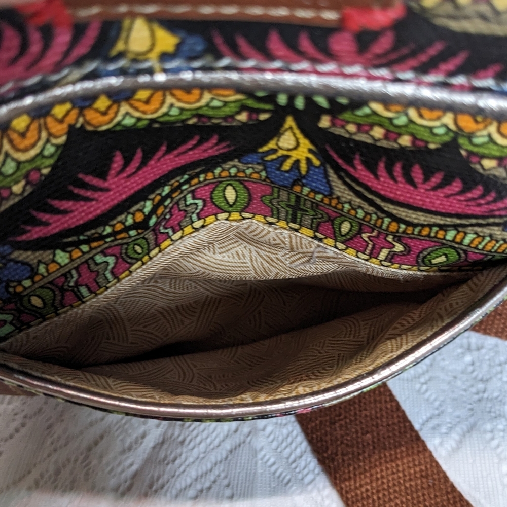 Sakroots Peace Crossbody Bag, Adjustable Strap - Picture 7 of 15